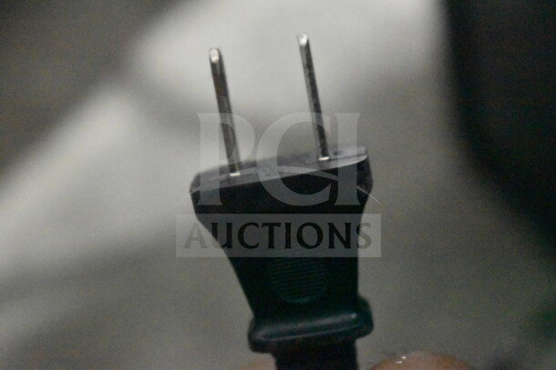 JVC SP55M-C television power plug. 120 volts, 1 phase. Local pick-up only.
