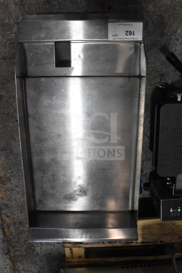 Avantco 177CAG15TG countertop natural gas griddle, 15-inch, 35,000 BTU, stainless steel, with thermostatic controls, used condition.