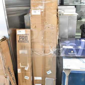 BRAND NEW SCRATCH AND DENT! ServIt 60" lighted strip warmer in original packaging, visible dents and scratches. 120V, 1,750W.