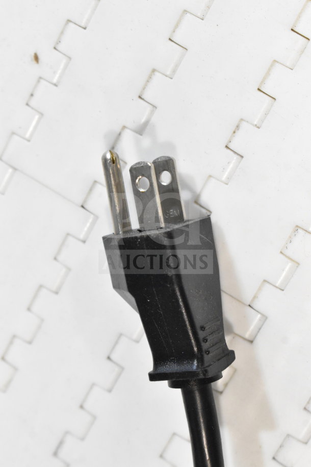 "Dorner 32MTEM12 floor style conveyor power plug on a white surface. 115 Volts, 1 Phase."
