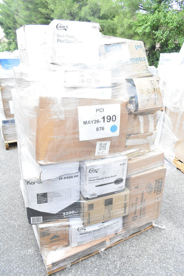 Pallet of new scratch and dent items including take-out containers, wrap sheets, cups, and spoons. Labels show various brands.