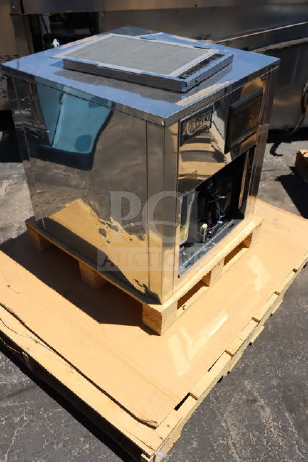 Avantco MN-522-A nugget ice machine, brand new scratch-n-dent, air cooled, 22", 550 lb capacity, serial 194MN522A-25060065.