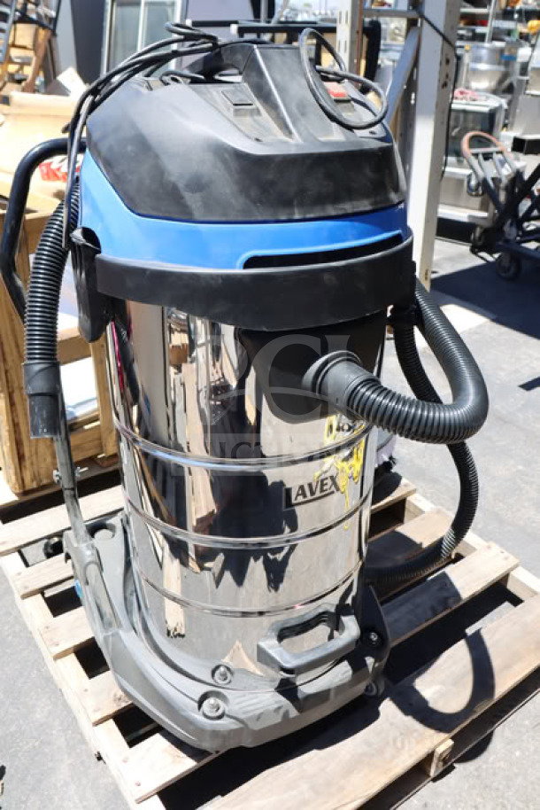 Brand new Lavex 944BJ14126G 26-gallon stainless steel commercial wet/dry vacuum, 100-120V, 1400W, includes toolkit.