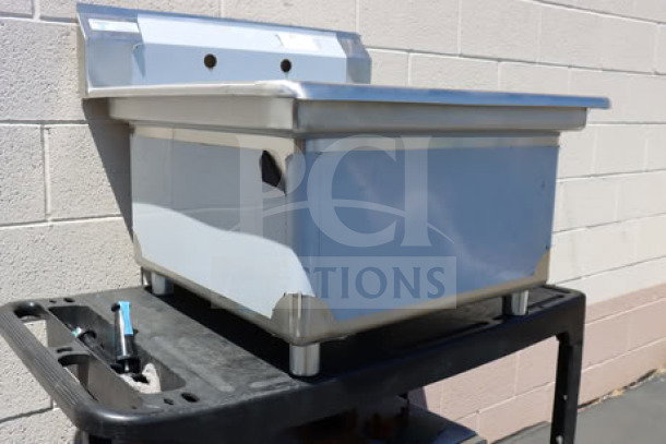 Brand new Steelton 522CS12424 commercial sink, 29.5", one compartment, minor scratches and dents, steel construction.