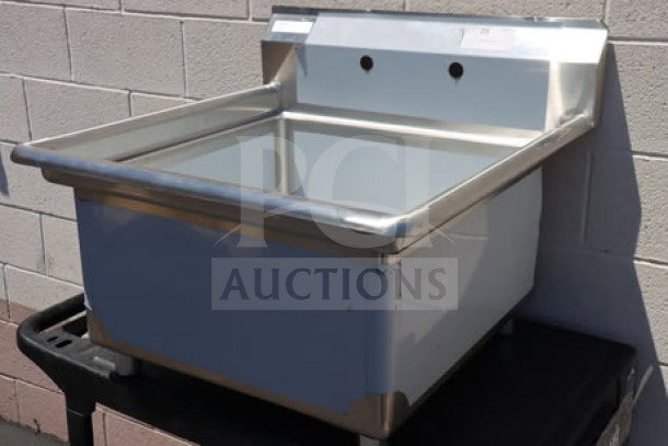 Steelton 522CS12424 commercial sink, brand new, one compartment, 29.5", slight cosmetic dents, stainless steel.