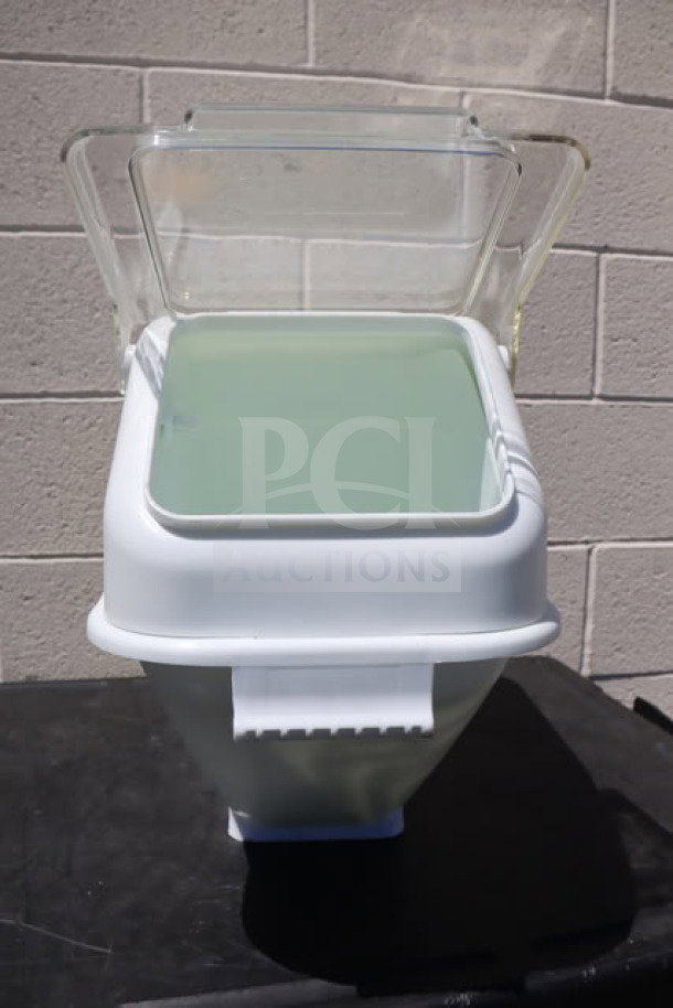 Baker's Lane 176IB100 ingredient bin, 6.3 gal, flip lid, label sheet, scoop included, new scratch-n-dent condition.