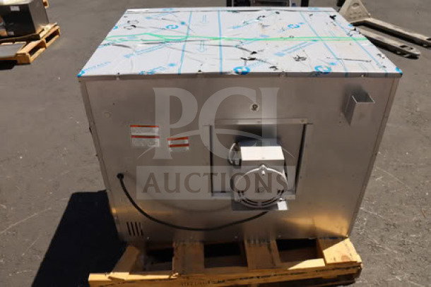 Brand new Vulcan VC5ED electric convection oven, single deck, 208V, 12 kW, field convertible, scratch-n-dent, rear view.