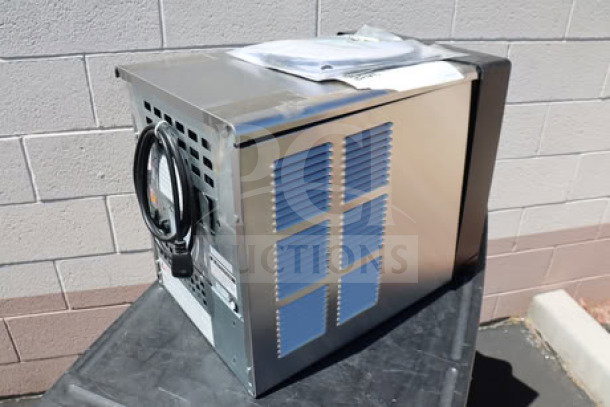BRAND NEW Follett 7CI114A-IW-NF-ST-00 countertop ice maker; air-cooled, 7 lb. bin, 115V, minor scratches visible.