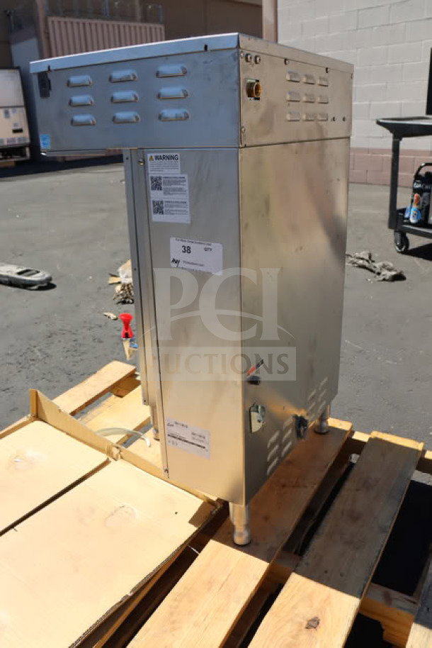 Stainless steel Curtis G4TP2T10A3100 G4 ThermoPro twin coffee brewer, 220V, brand new scratch-n-dent condition, serial number 15080581.