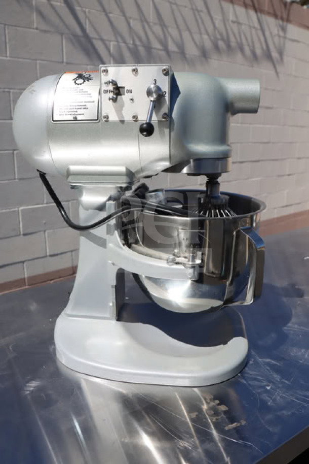 BRAND NEW Hobart N50-60 mixer, 5 Qt bowl, scratch-n-dent condition, 120V, 1/6 hp, includes standard accessories.