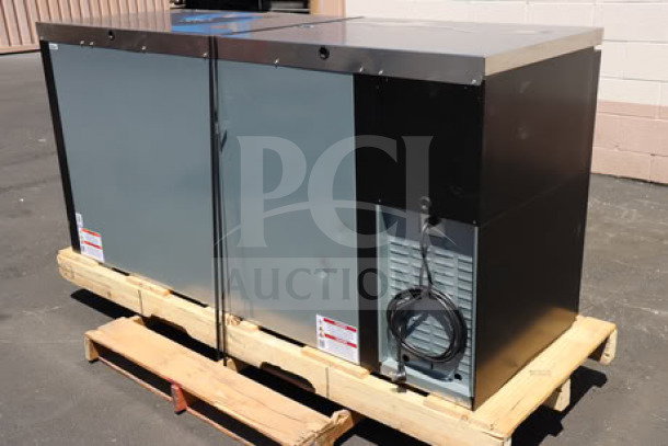 Brand new True TDR72-RISZ1-L-B-SSS-1 kegerator, 72", black, 3 half-keg capacity, includes 2 stainless steel taps. Scratch-and-dent condition.