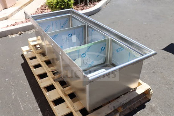 BRAND NEW Aero F3 Series 3 Compartment Sink with 7" Backsplash, 16 Gauge 430 Stainless Steel, on wooden pallet.