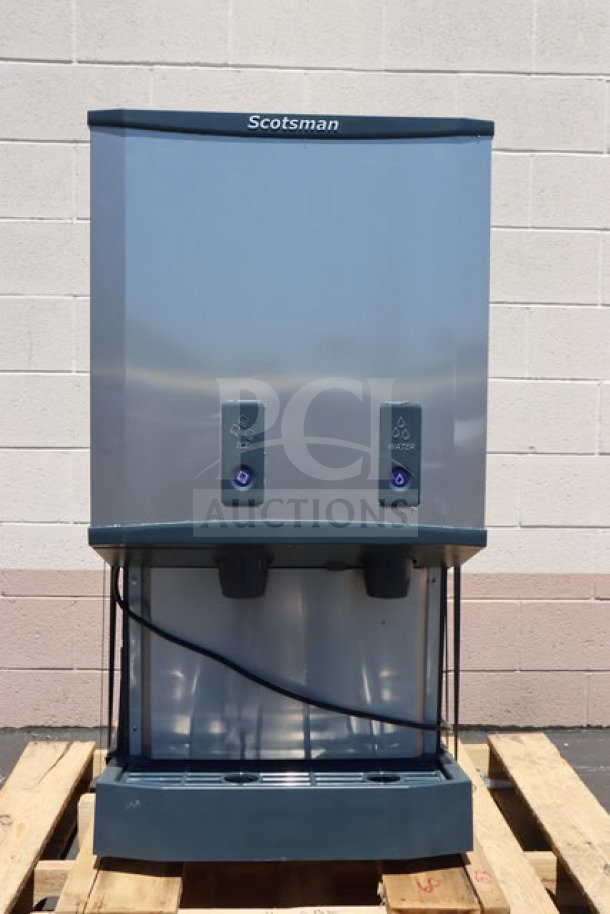 Scotsman HID540WBX-1A Meridian® countertop nugget ice and water dispenser, new, 40 lb. bin, water-cooled, push button, 115V, serial: 26031320011384.