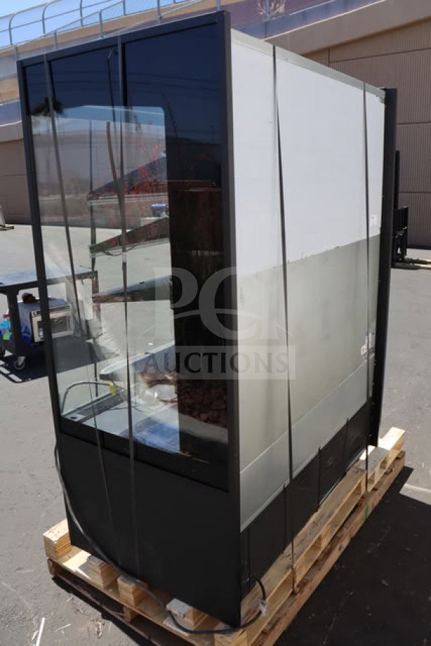 Avantco VOA-60-B 59" Black Open Air Merchandiser, LED lighting loose, air grate dented, serial 1771910150029.