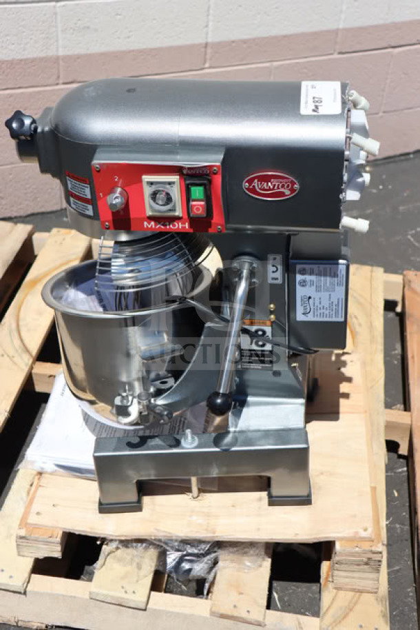 Avantco MX10H 10 Qt. Planetary Stand Mixer, brand new, with guard, standard accessories, 120V, 3/4 hp, scratch-n-dent condition.