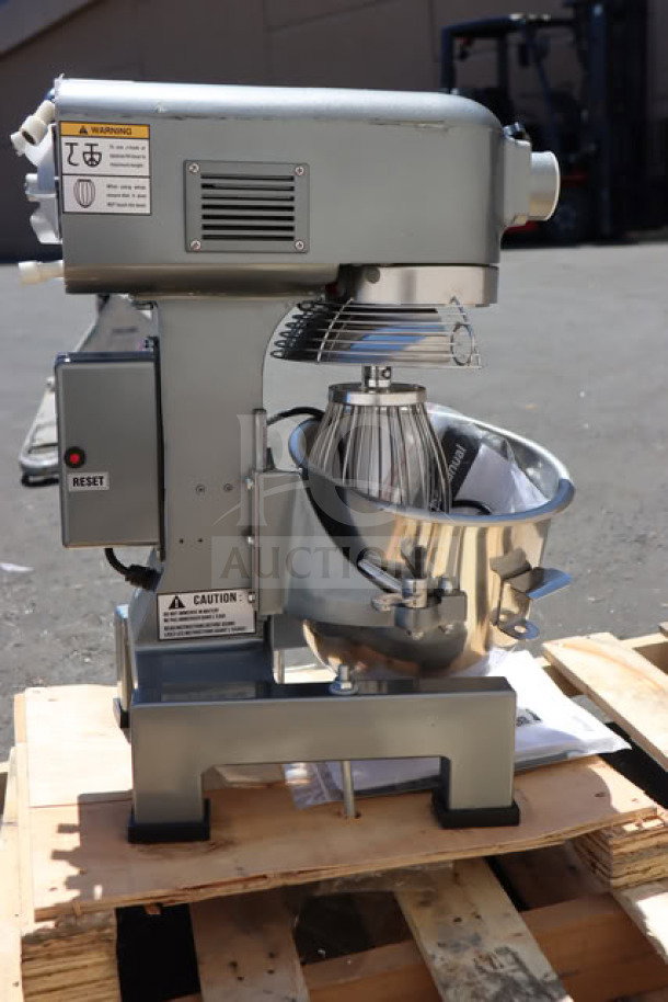Avantco MX10H 10 Qt. Planetary Stand Mixer, stainless steel, brand new, scratch-n-dent, serial 52 0221 25, with guard.