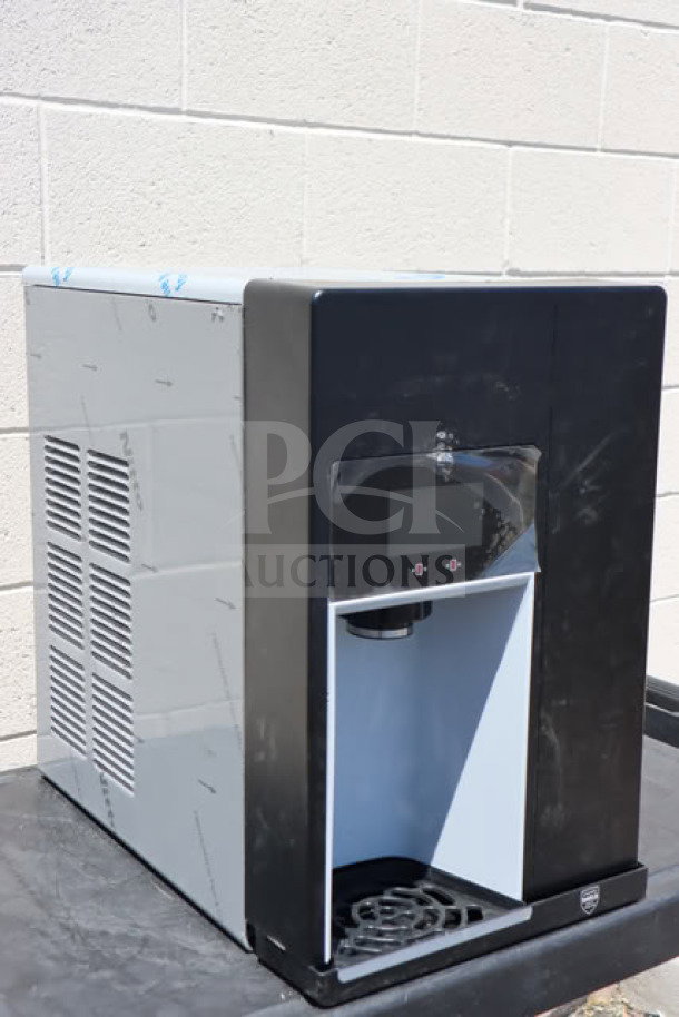 BRAND NEW Follett 15CI114A-IW-NF-ST-00 Champion ice maker and dispenser. Minor dents. 15 lb. bin, 100 lb. capacity, 115V.