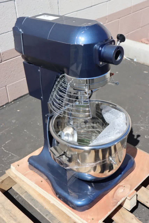 Waring Luna WSM20LT 20 Qt. Planetary Stand Mixer, blue, with guard, timer, and accessories. Brand new, scratch-n-dent.