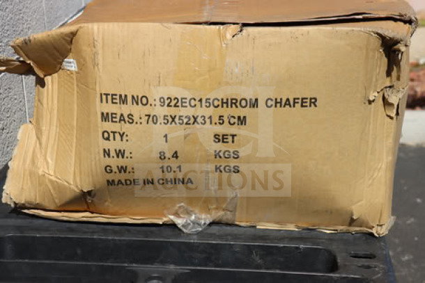 BRAND NEW Acopa Supreme 8 Qt. Chrome Roll Top Chafer, Model 922EC15CHROM. Box damaged.