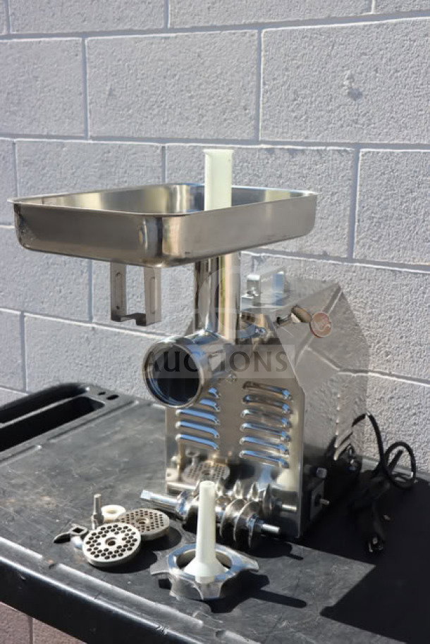 Avantco MG22R #22 meat grinder with reverse function, 110V, 1 1/2 hp, stainless steel body, accessories included, serial no. 35 082824.