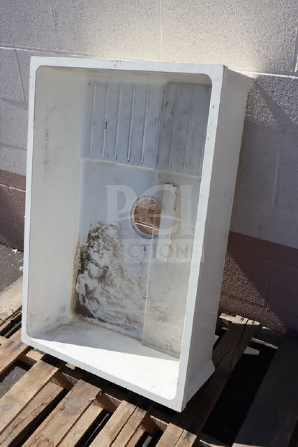 BRAND NEW SCRATCH-N-DENT Zurn Elkay Z1996-24-AW white composite mop sink, 24"x24"x10". Dirt and dust present inside.