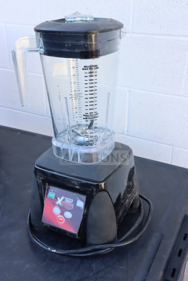 Waring MX1050XTS Xtreme blender, 3 1/2 hp, electronic keypad, 64 oz. clear container, brand new, scratch-and-dent condition.