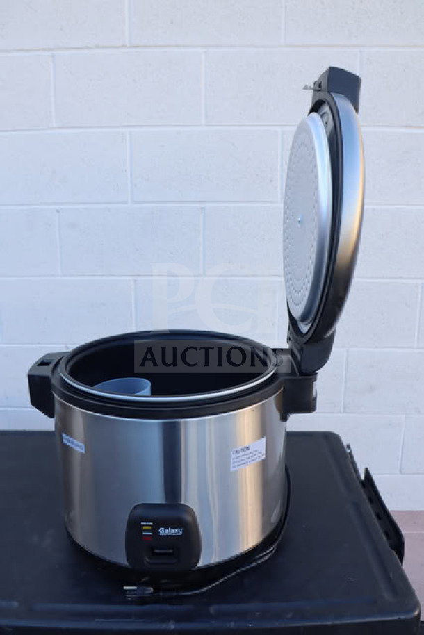 Galaxy 60 Cup Electric Rice Cooker, Model 177RCSGB60, 120V 1550W, stainless steel. Brand new, open lid, serial: 177RCSGB602024080261.