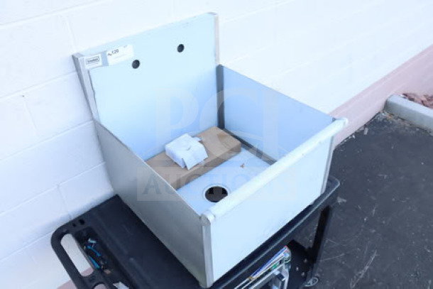 Brand new Steelton 522US12424 utility sink, 24"x24"x14", for 8" center faucet. Out of box, excellent condition.