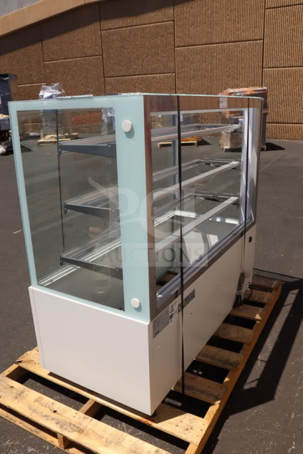 Brand new Avantco BCFD-60 bakery display case, white, with LED lighting. Front glass broken, 59 1/8" width, 115V, 0.24 Amp.