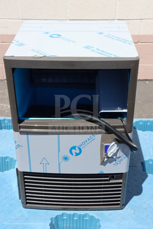 Brand new Manitowoc UDP-0080A-161 ice machine, scratch-n-dent, 19.7", air-cooled, 31 lb. bin, 110 lb. capacity.