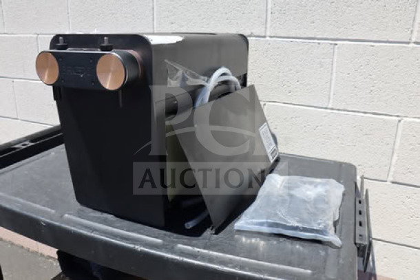 BRAND NEW SCRATCH-N-DENT! Fetco DRNX by BROOD DUO Dual Tap Nitro Cold Brew Dispenser, black, 120V, PBR-DUO SLM model, S/N: DUO01502.