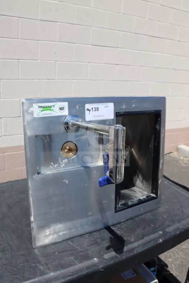 BRAND NEW Regency 600DIWIB1821 stainless steel water station with ice bin, 17"x21", 23 lb. Includes NSF label.