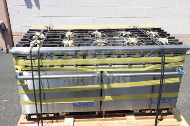 NEW Imperial Range Pro Series IR-10-CC 10 Burner 60" LPG Range with 2 Convection Ovens, 380,000 BTU, minor exterior marks.