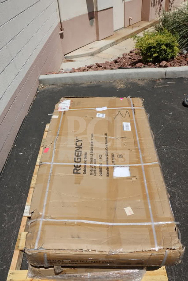 Regency 600ES3060GK 30"x60" stainless steel stand, new, damaged box on pallet, possible missing pieces.