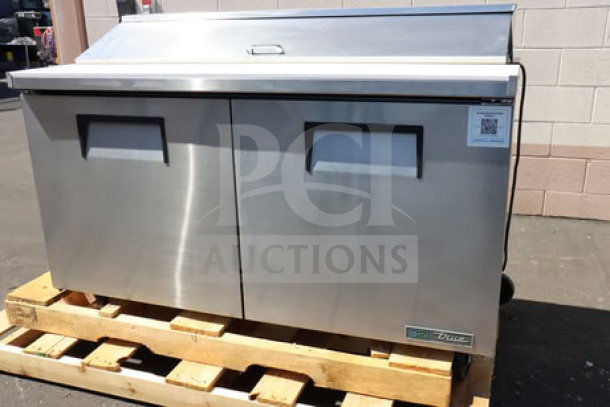 True TSSU-60-16-HC refrigerated sandwich prep table, brand new scratch-n-dent, powered on, dual doors, on pallet.
