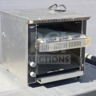 BRAND NEW Vollrath CT2BH-120400 JT1BH conveyor toaster, 2 1/2" opening, 120V, 1600W, scratch-n-dent condition.