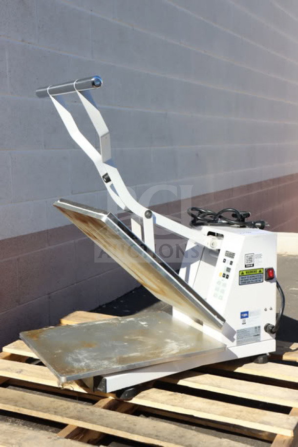 Brand new Estella DPC1620T dual-heat clamshell tortilla press, 16"x20", 240V, 3600W, S/N: 348DPC1620T052300214.