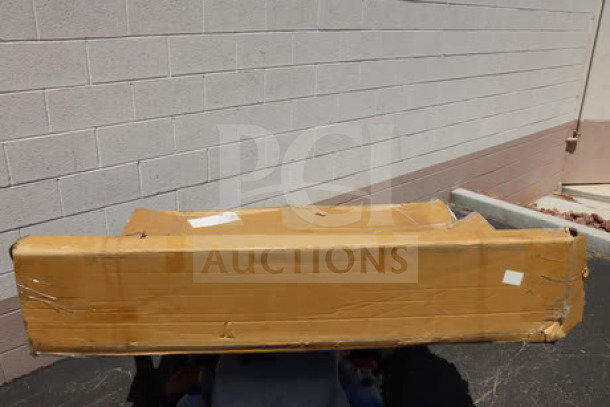 Cooking Performance Group backsplash assembly, model 351059006, in damaged packaging. Compatible with several S60 series models.