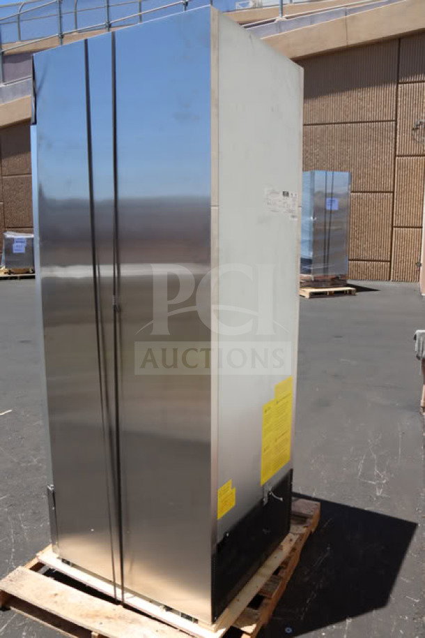 BRAND NEW Arctic Air AGR23 27" Glass Door Reach-In Refrigerator, 23 cu. ft., slight dent top left corner, 115V, S/N: S251118CA.