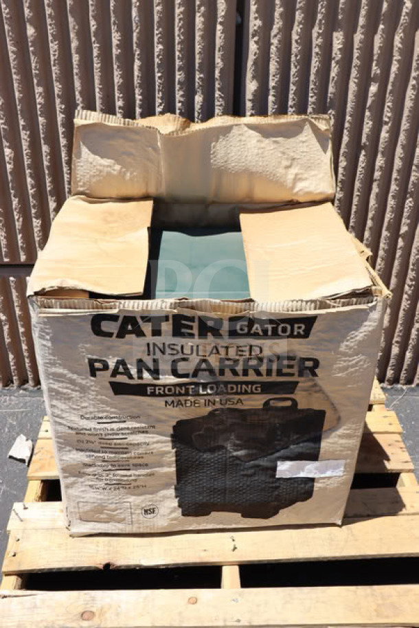 BRAND NEW CaterGator 215PANCAR5GR green insulated food pan carrier in damaged packaging; holds 5 full-size pans.