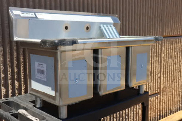 BRAND NEW Regency 39" three-compartment commercial sink with galvanized steel legs. Top right corner is bent. Model 600S31014.