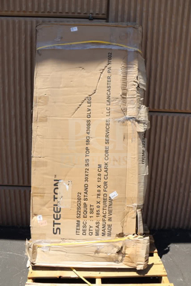Steelton 522SG3072 30"x72" stainless steel equipment stand with damaged packaging, includes undershelf and galvanized legs.