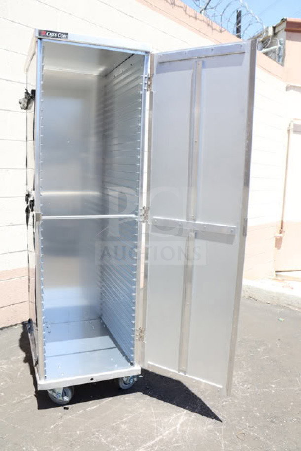 BRAND NEW Cres Cor 109-1840 aluminum bun rack, 40 pan capacity, enclosed insulated design, slight scratch-n-dent, on casters.