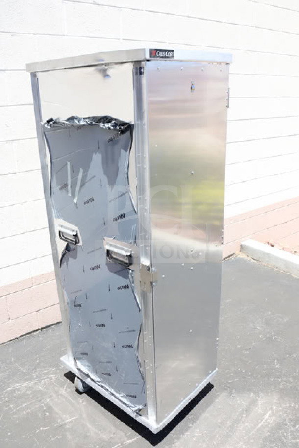 BRAND NEW Cres Cor 109-1840 insulated bun rack, holds 40 pans. Scratch-n-dent condition. Aluminum, enclosed, assembled.