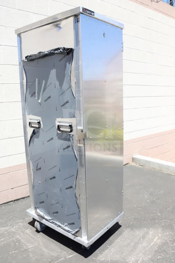 BRAND NEW SCRATCH-N-DENT Cres Cor 109-1840 Aluminum 40 Pan Insulated Rack, visible dents and shipping wrap, assembled.