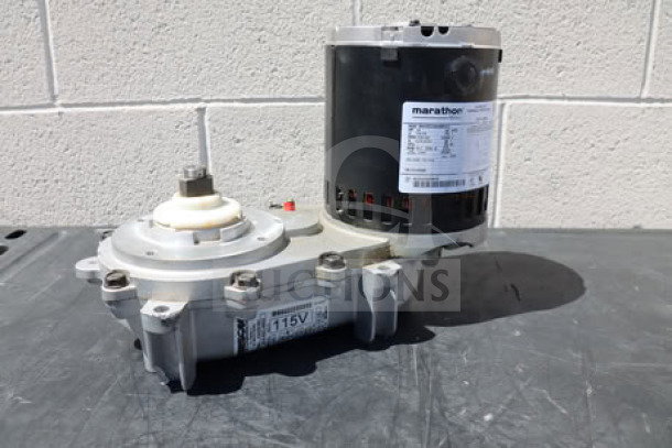 Brand new Scotsman A33220-021 gear reducer & motor, scratch-n-dent, compatible with 78 models, serial A23J266876.