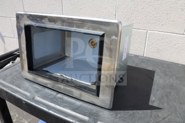 Advance Tabco D-12-IBL-X 12" x 18" drop-in ice bin, stainless steel, scratch-n-dent, 23 lb capacity, brand new condition.