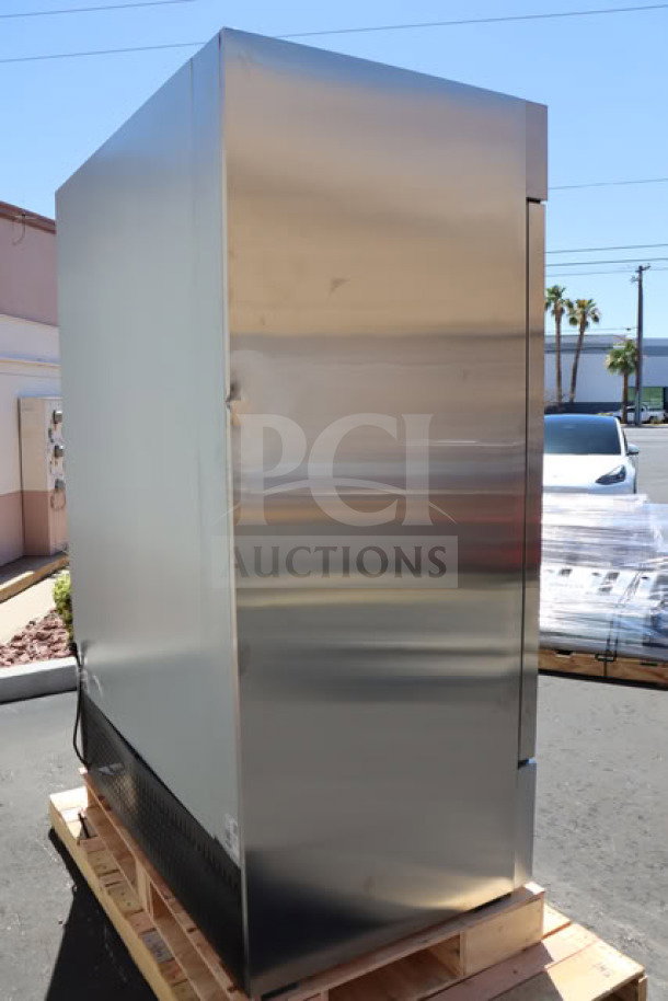 Avantco A-49F-HC 54" reach-in freezer, 115V, 8.5A, 1 phase, 780W. Brand new with slight dent on back left corner.