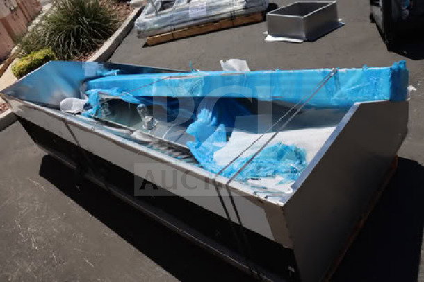 Brand new Halifax PSPHO1048 kitchen hood system, 10' x 48". Features PSP makeup air, 115/230V, 1,265W. Scratch-n-dent condition.