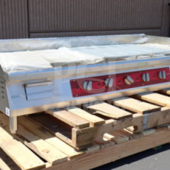 Avantco EG60E 60" Electric Countertop Griddle, brand new, scratch-n-dent, 240V, 17,500W, on wooden pallet.